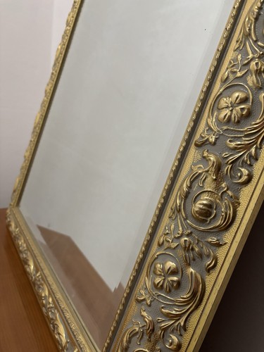 Specchio vintage con cornice - con,